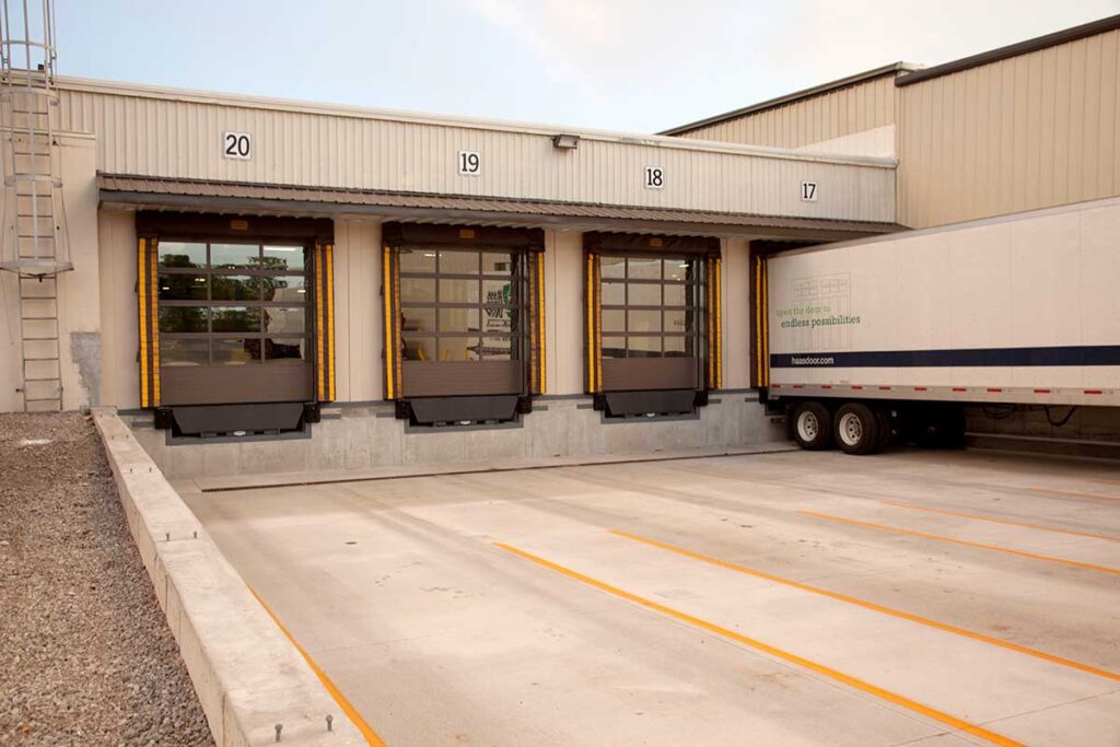 Commercial 2016 w/ Full View Stack Loading Dock Doors