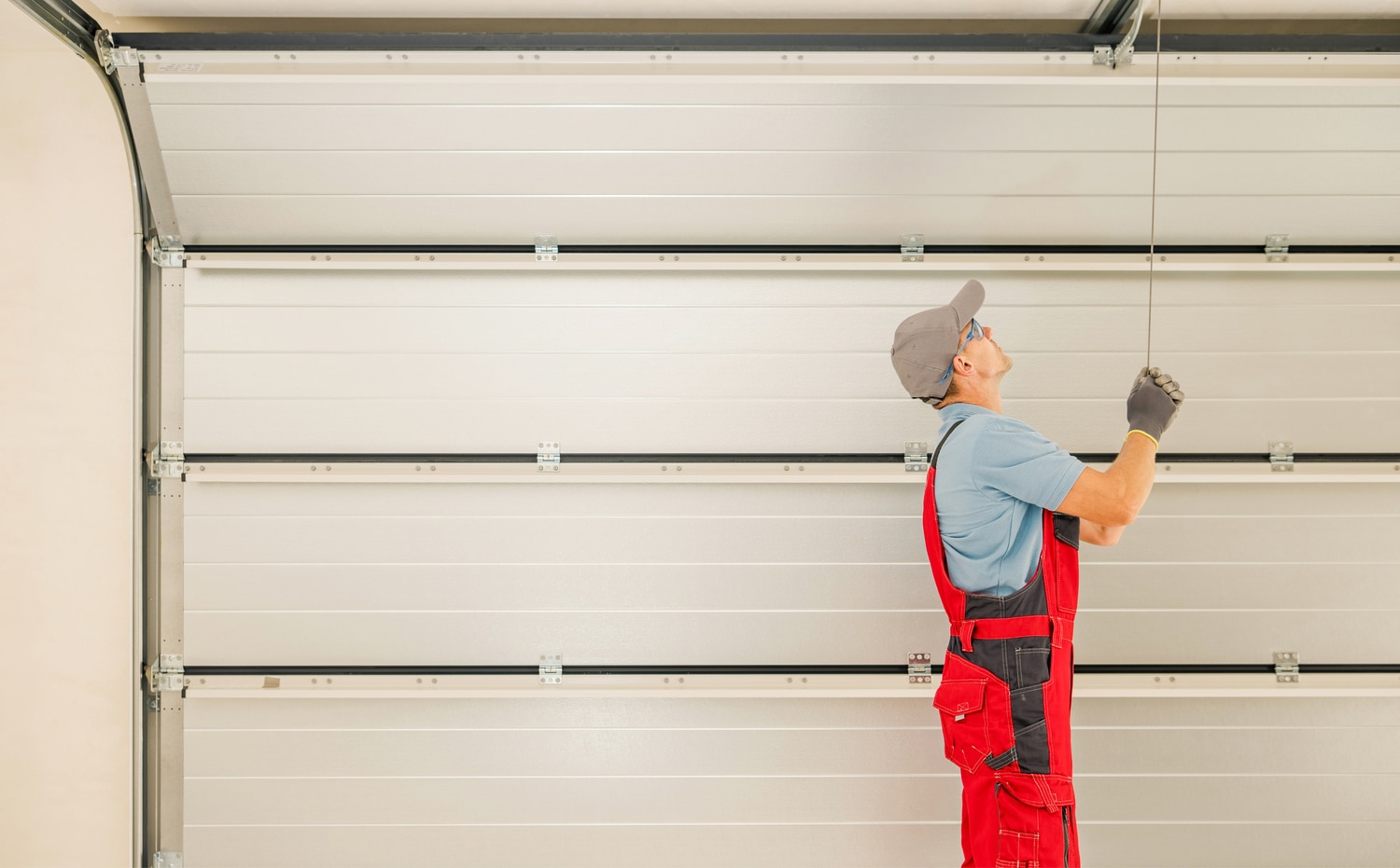 automatic residential garage doors installation